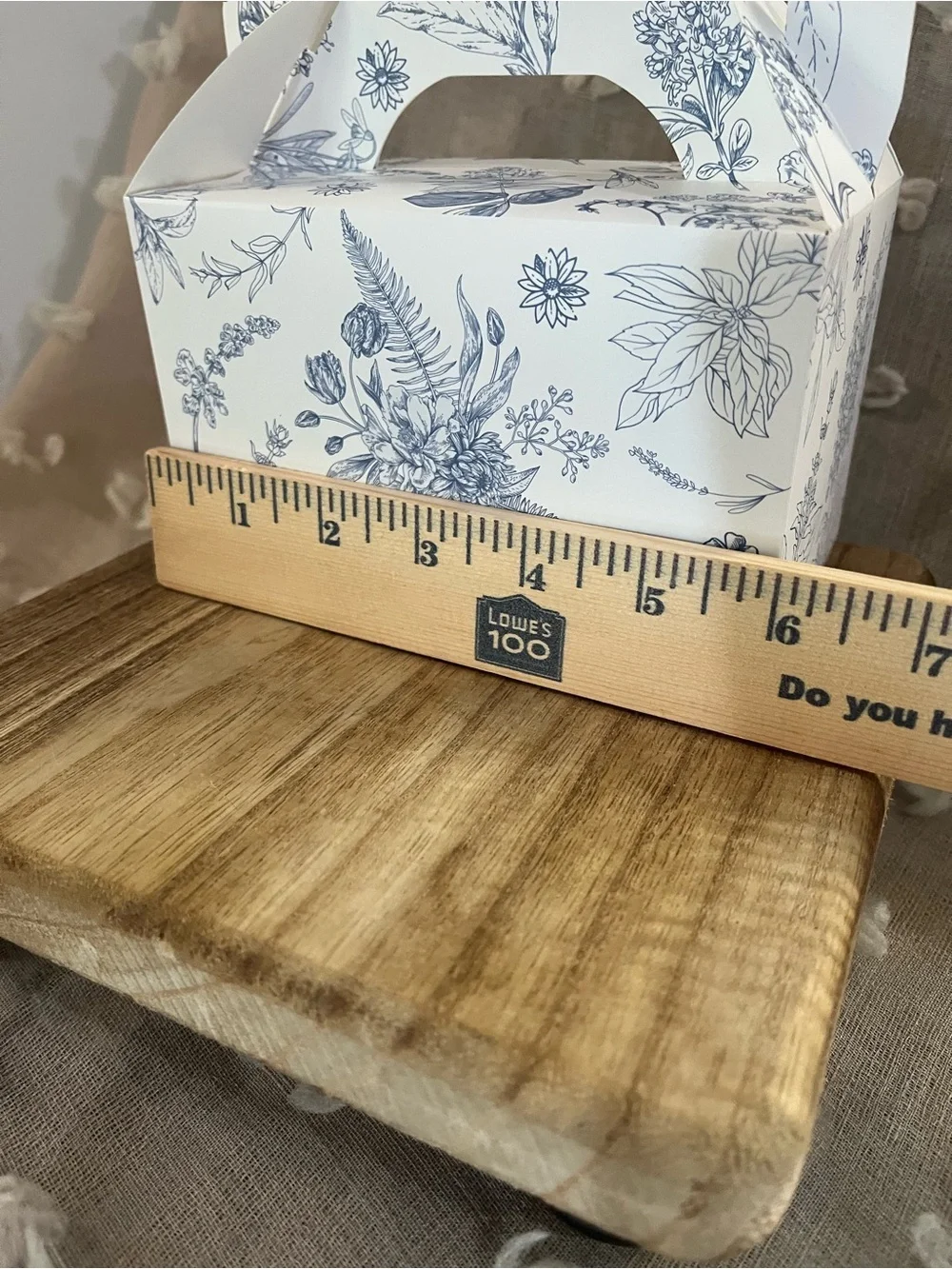 10 Blue & White Floral Gift Box